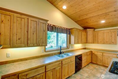 5707 316th Street NW, Stanwood, WA 98292 - Photo 8