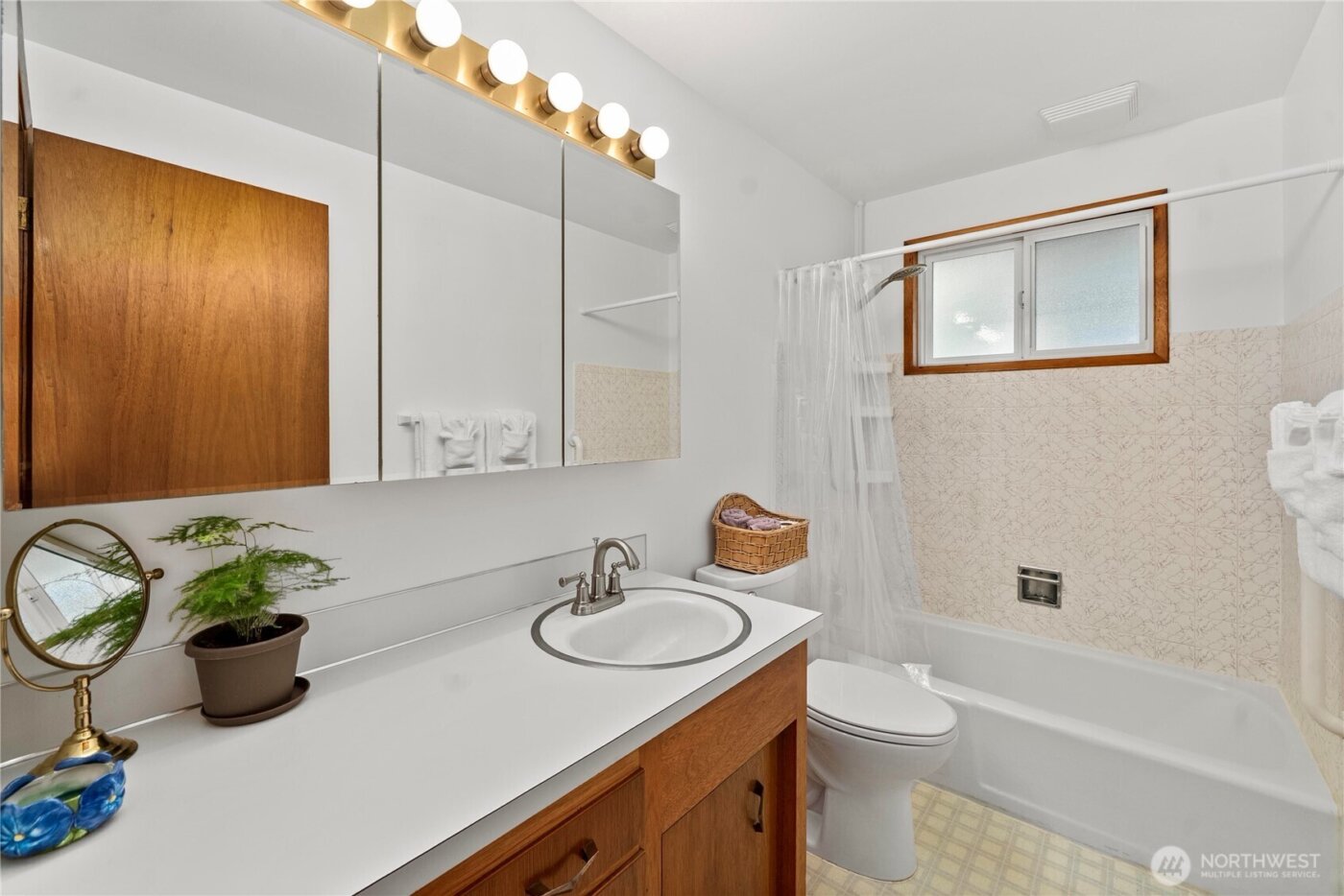 9512 Olson Road NW, Bremerton, WA 98311