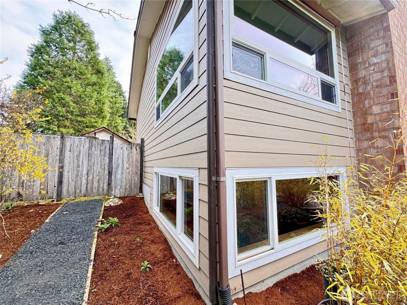 9512 Olson Road NW, Bremerton, WA 98311