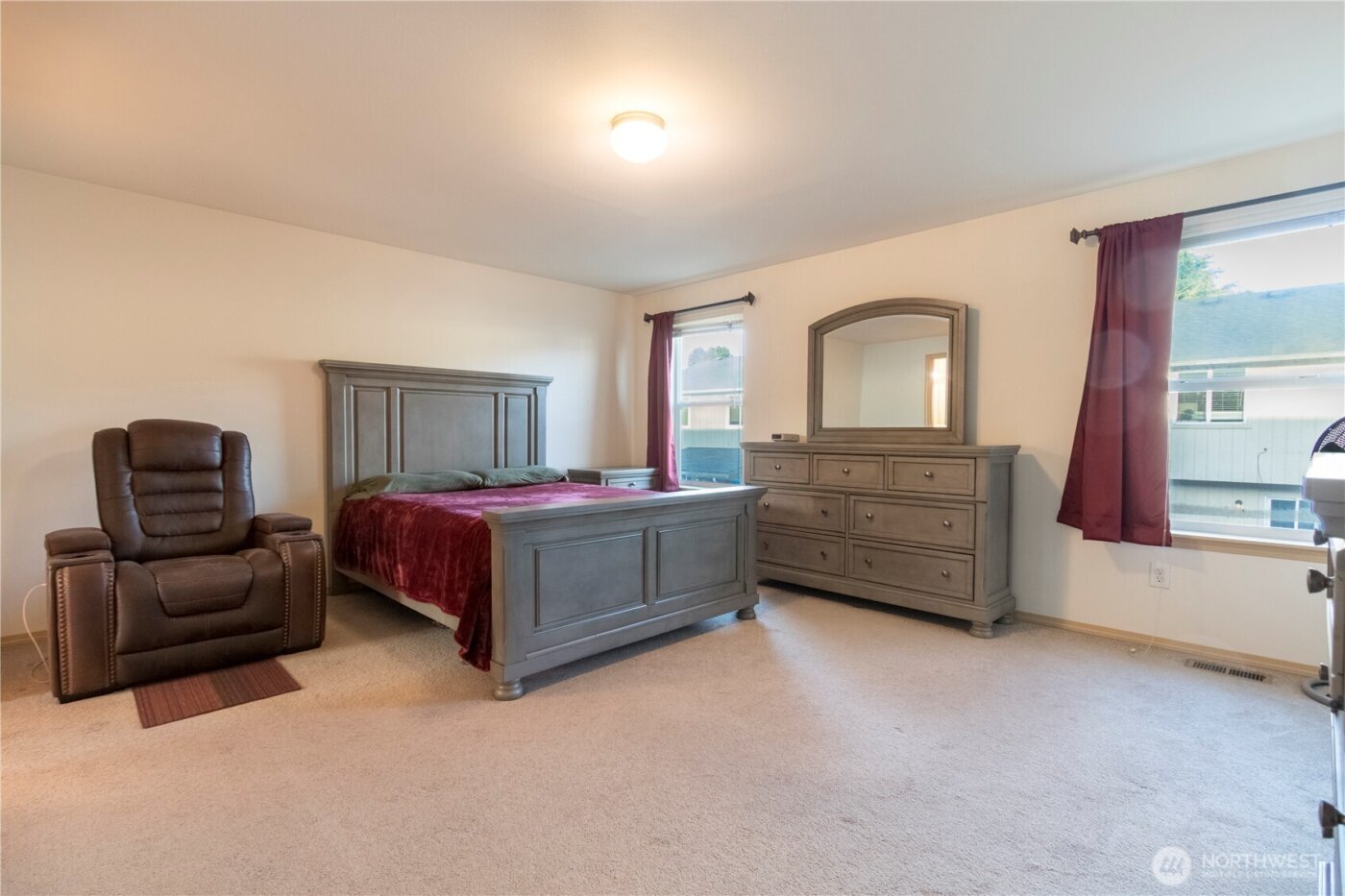 509 Milwaukee Boulevard S, Pacific, WA 98047