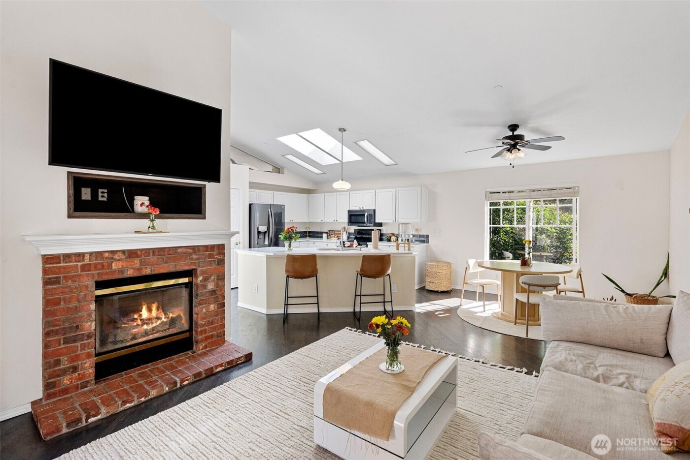 1613 Palisade Boulevard , Dupont, WA 98327