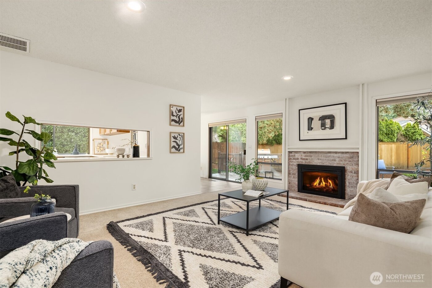 19202 SE 43rd Place , Issaquah, WA 98027