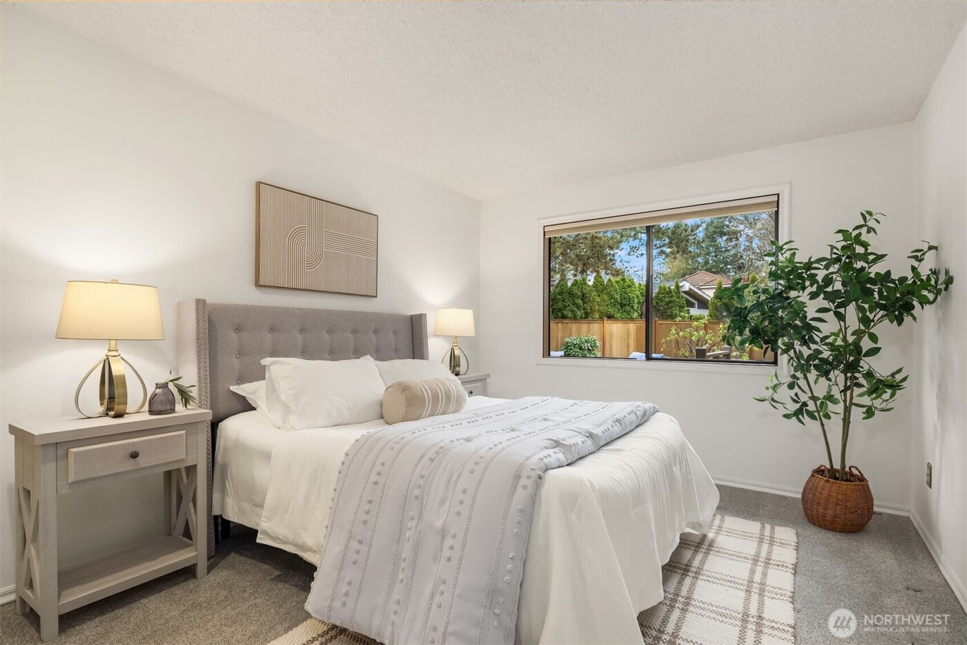 19202 SE 43rd Place , Issaquah, WA 98027