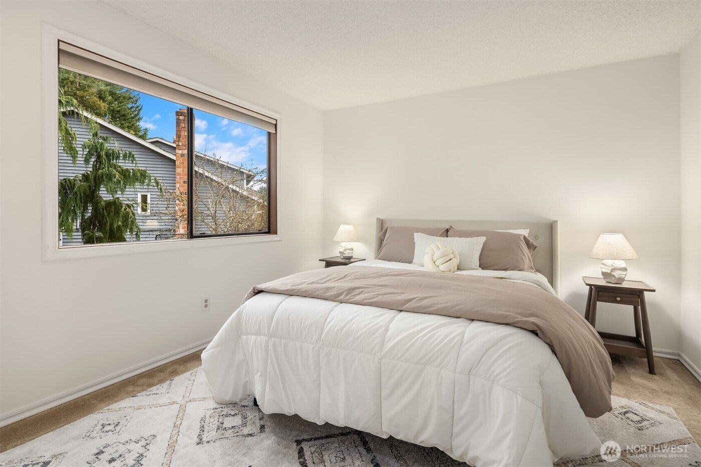 19202 SE 43rd Place , Issaquah, WA 98027