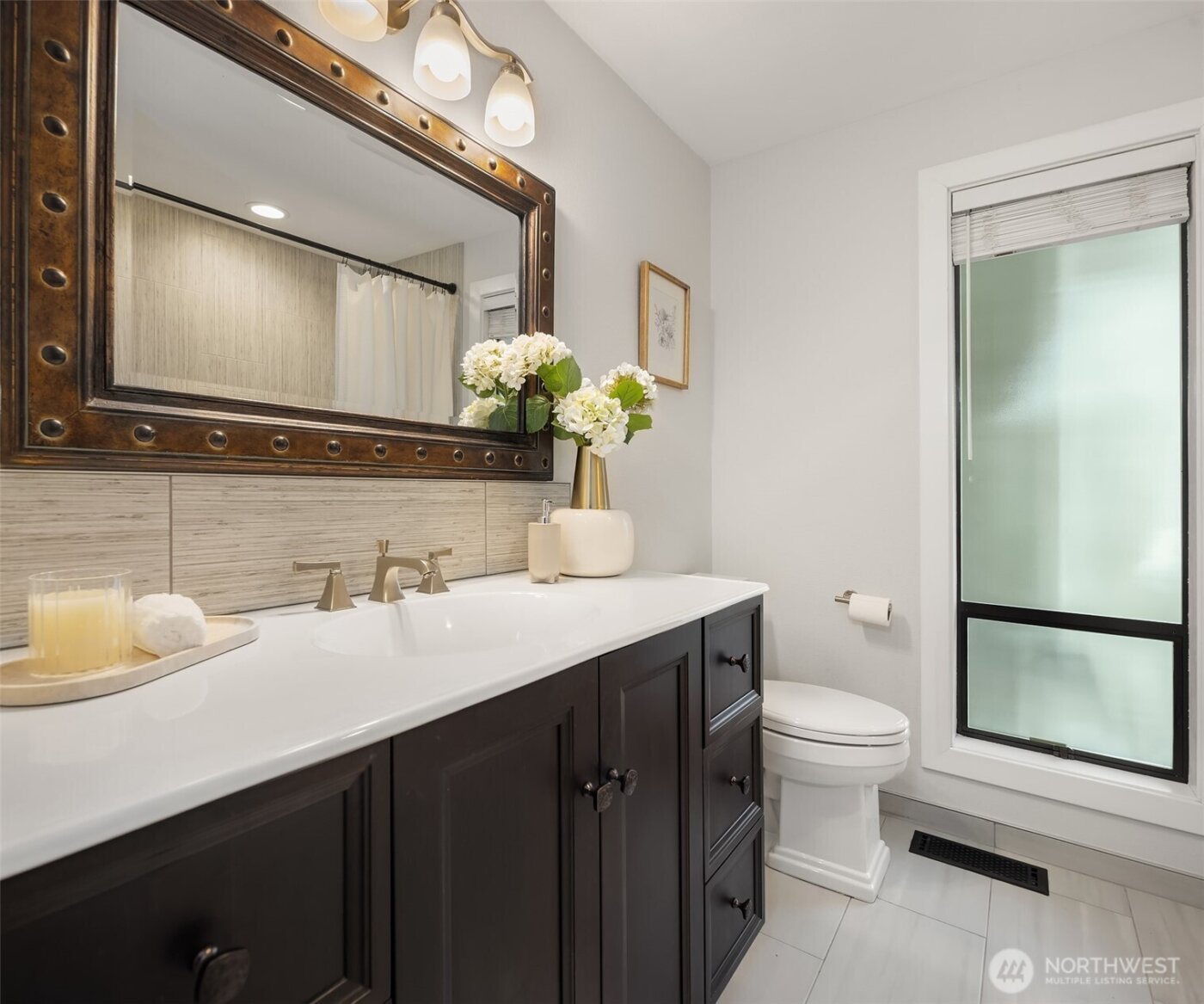 19202 SE 43rd Place , Issaquah, WA 98027