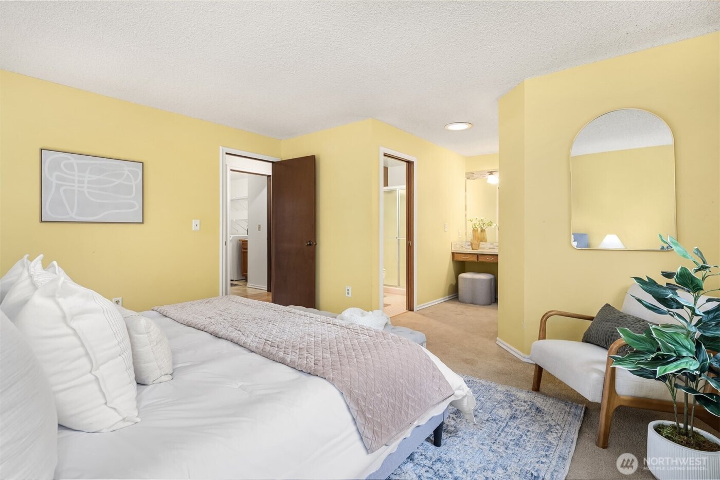 19202 SE 43rd Place , Issaquah, WA 98027