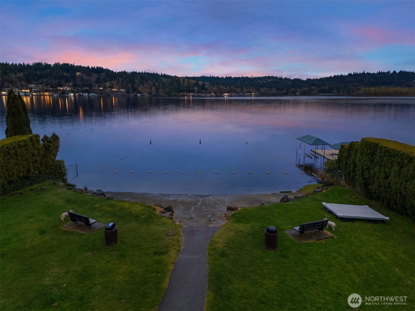 19202 SE 43rd Place , Issaquah, WA 98027