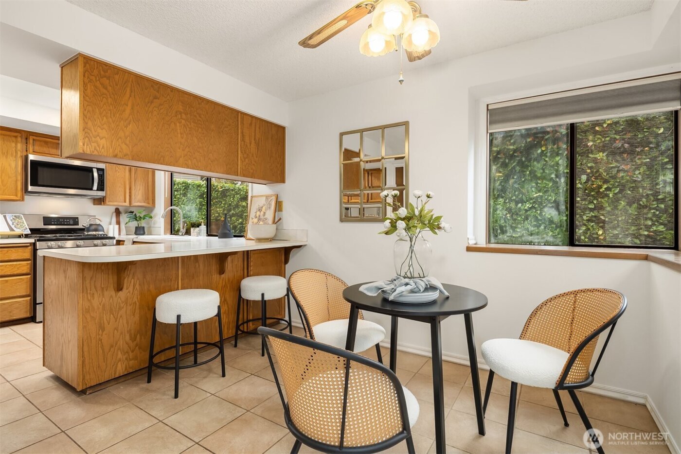 19202 SE 43rd Place , Issaquah, WA 98027