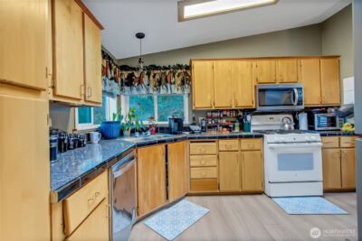 11635 Hobby St SE , Yelm, WA 98597 - Photo 6