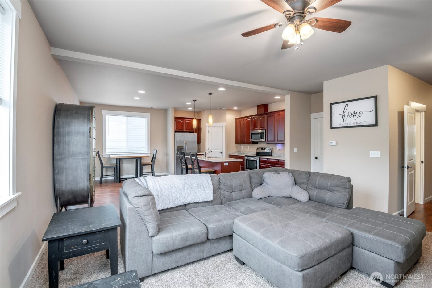 633 Joy Street , Eatonville, WA 98328