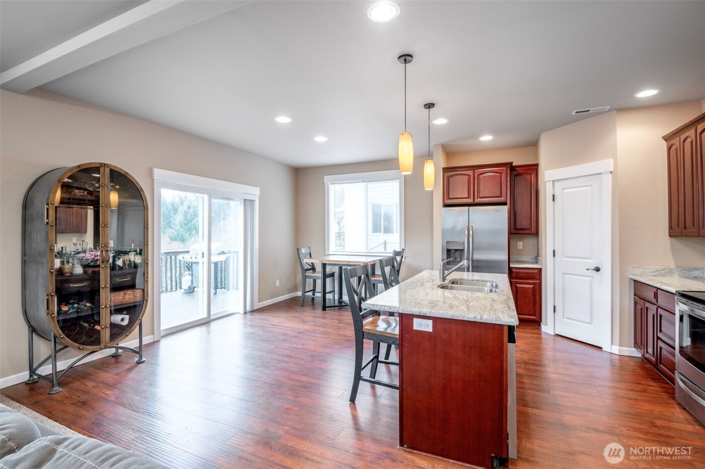 633 Joy Street , Eatonville, WA 98328