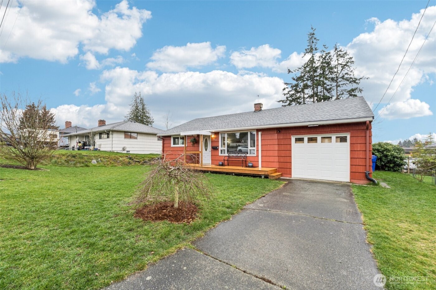 2314 8th Street , Everett, WA 98201