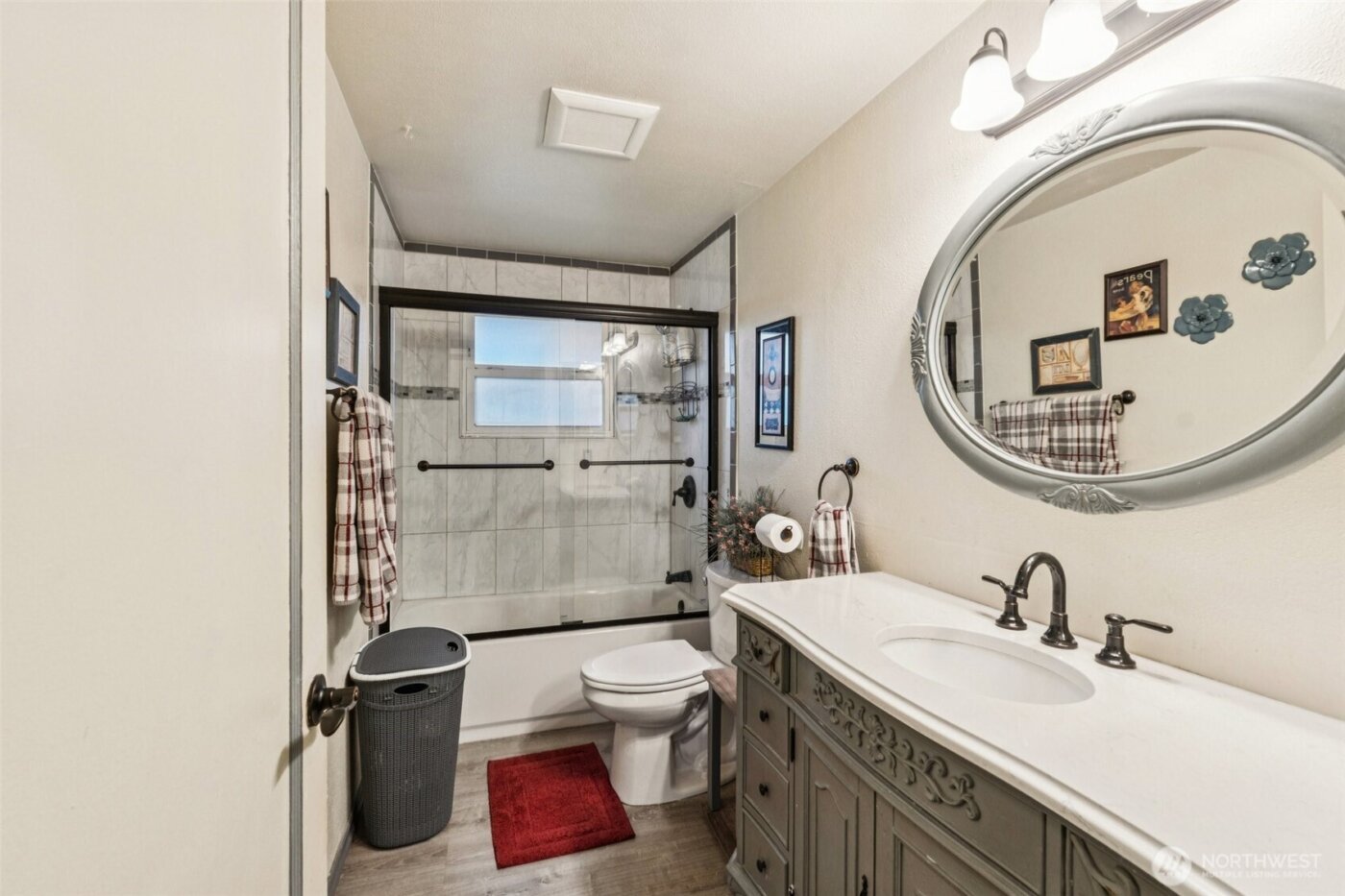 2314 8th Street , Everett, WA 98201