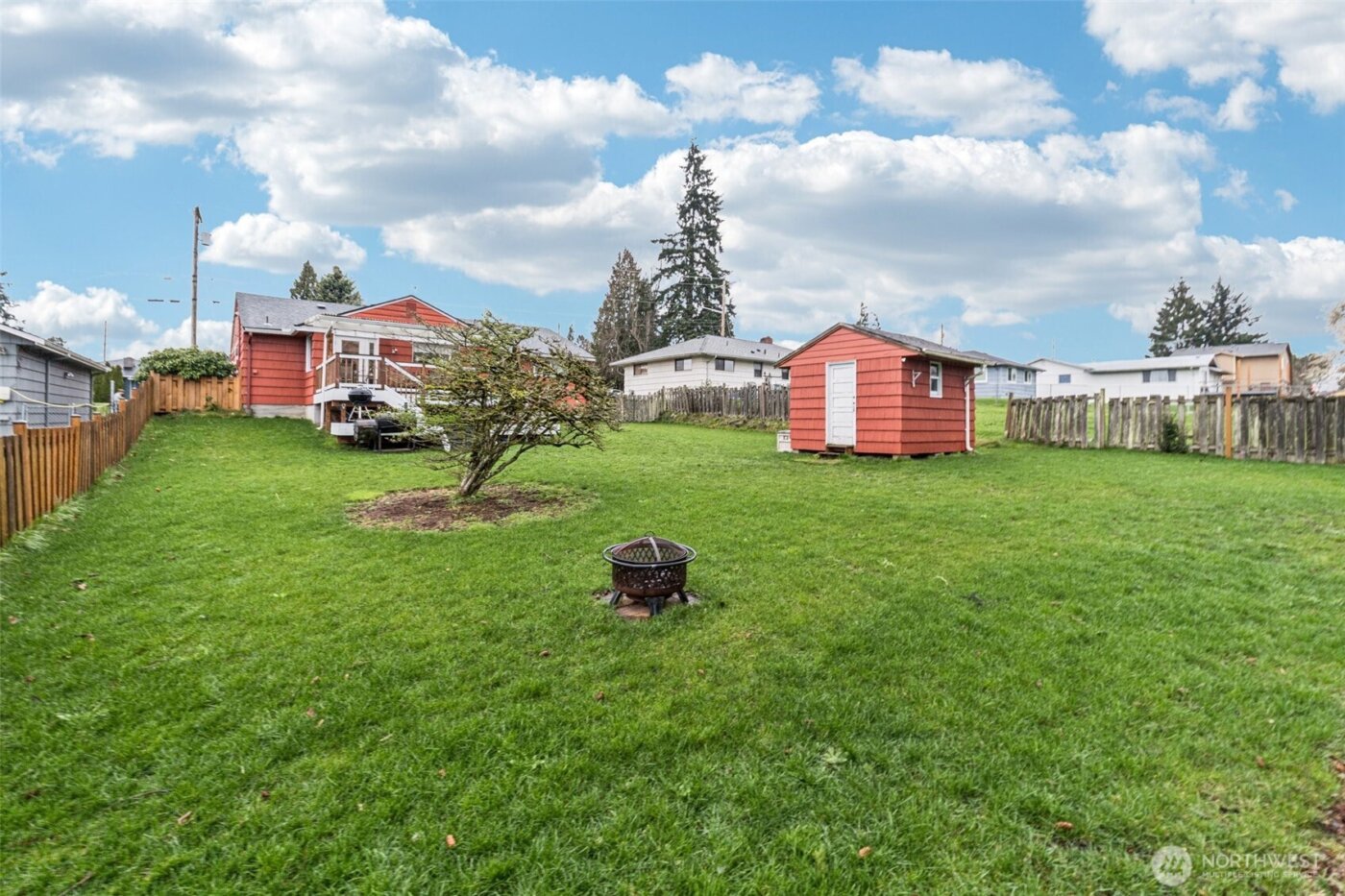 2314 8th Street , Everett, WA 98201