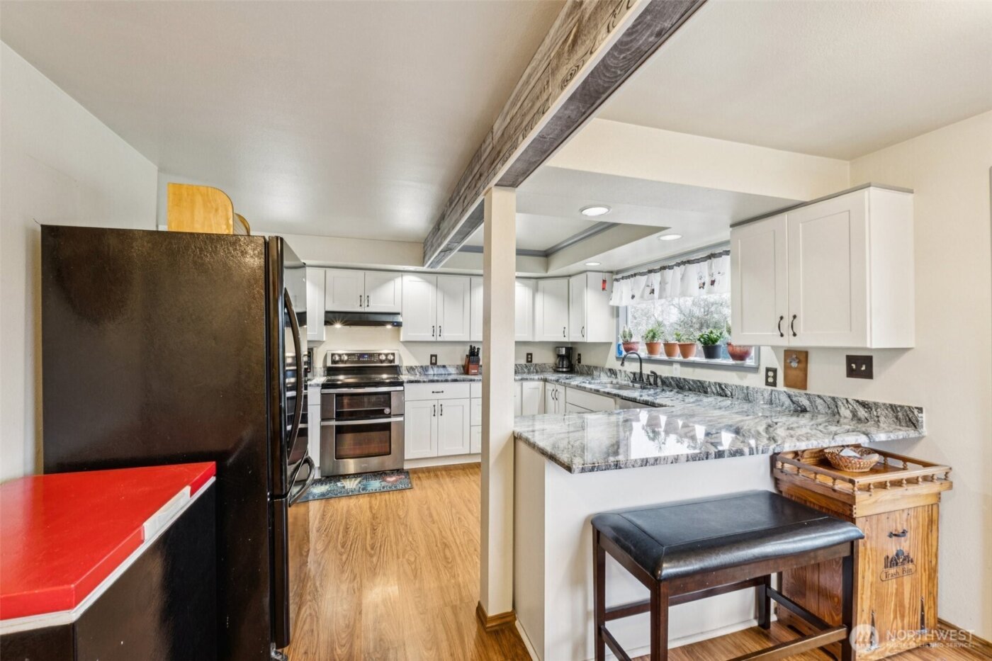 2314 8th Street , Everett, WA 98201