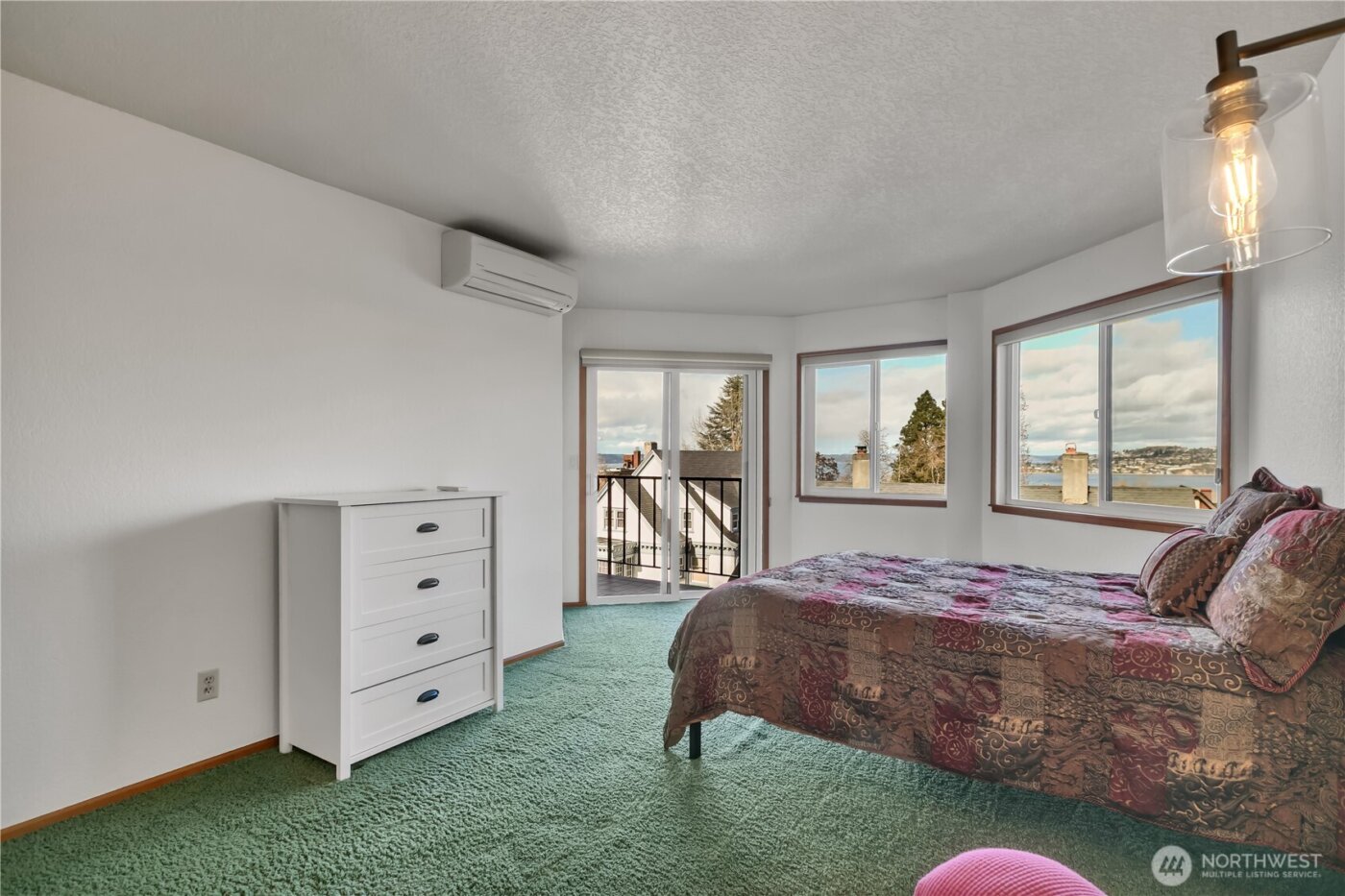 909 N I Street #205, Tacoma, WA 98403