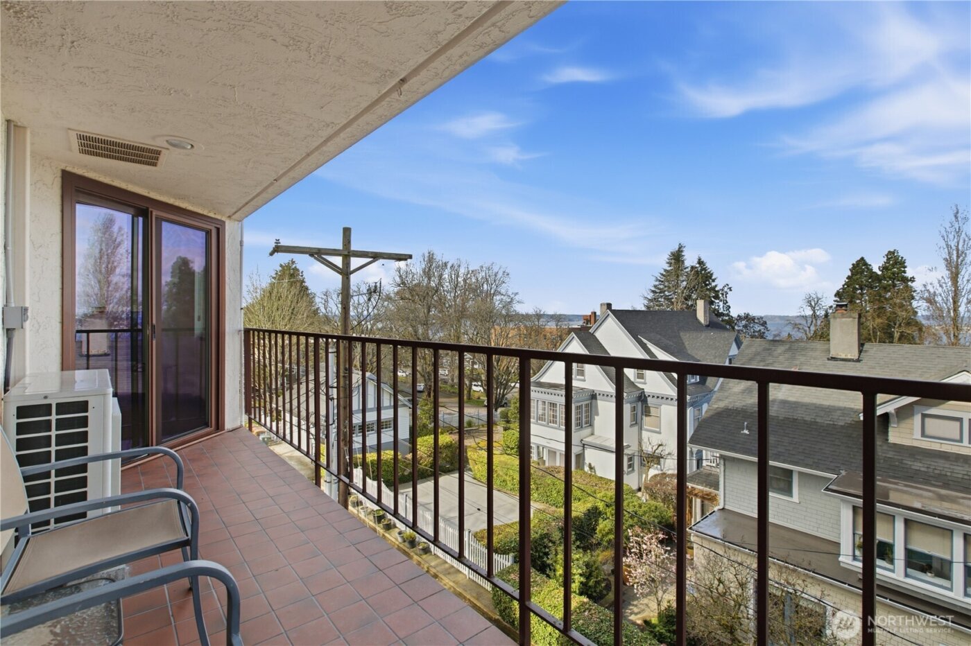 909 N I Street #205, Tacoma, WA 98403