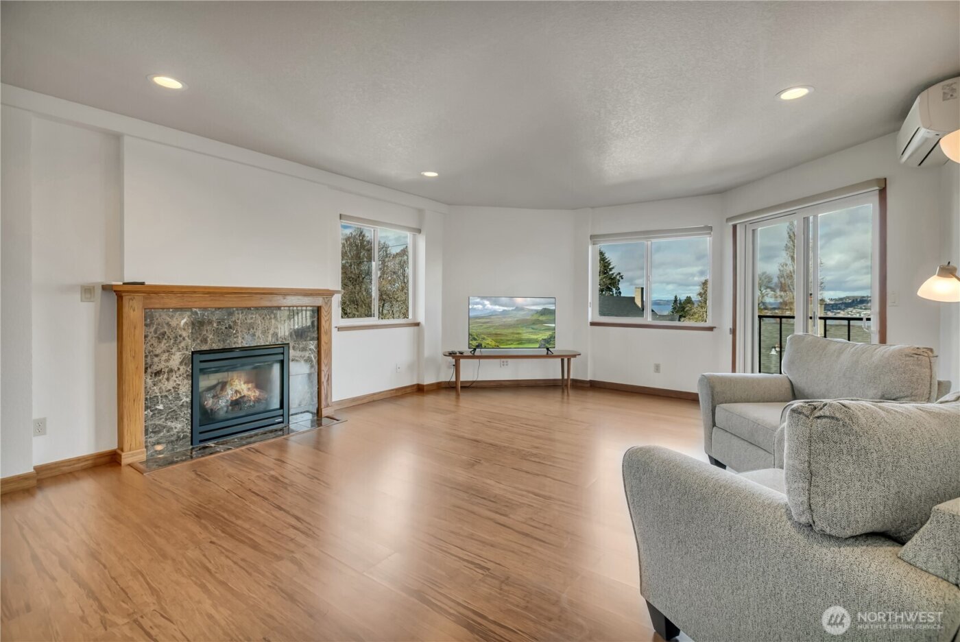 909 N I Street #205, Tacoma, WA 98403