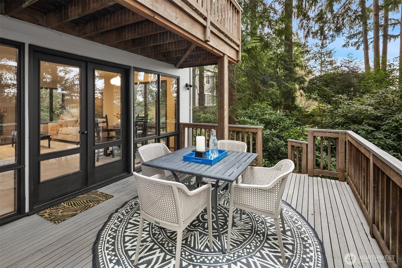 9027 SE 50th Street , Mercer Island, WA 98040