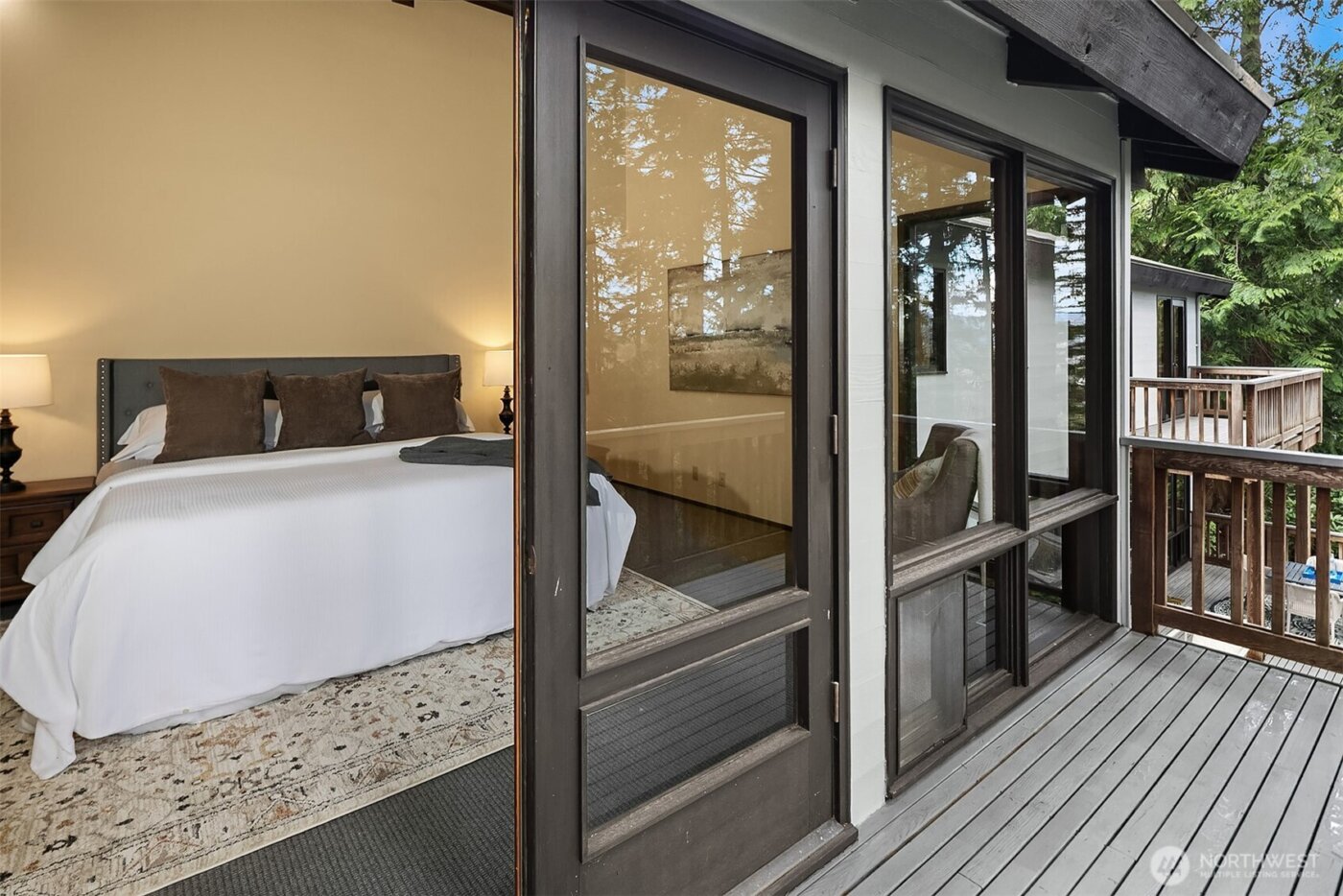 9027 SE 50th Street , Mercer Island, WA 98040