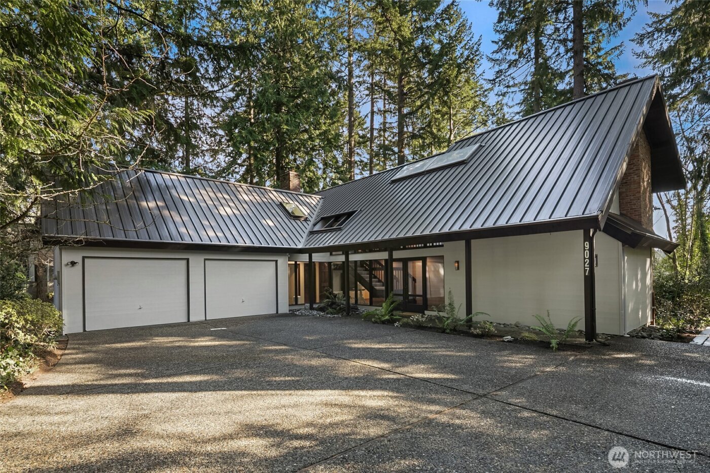 9027 SE 50th Street , Mercer Island, WA 98040