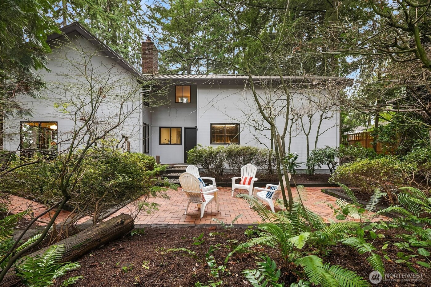 9027 SE 50th Street , Mercer Island, WA 98040