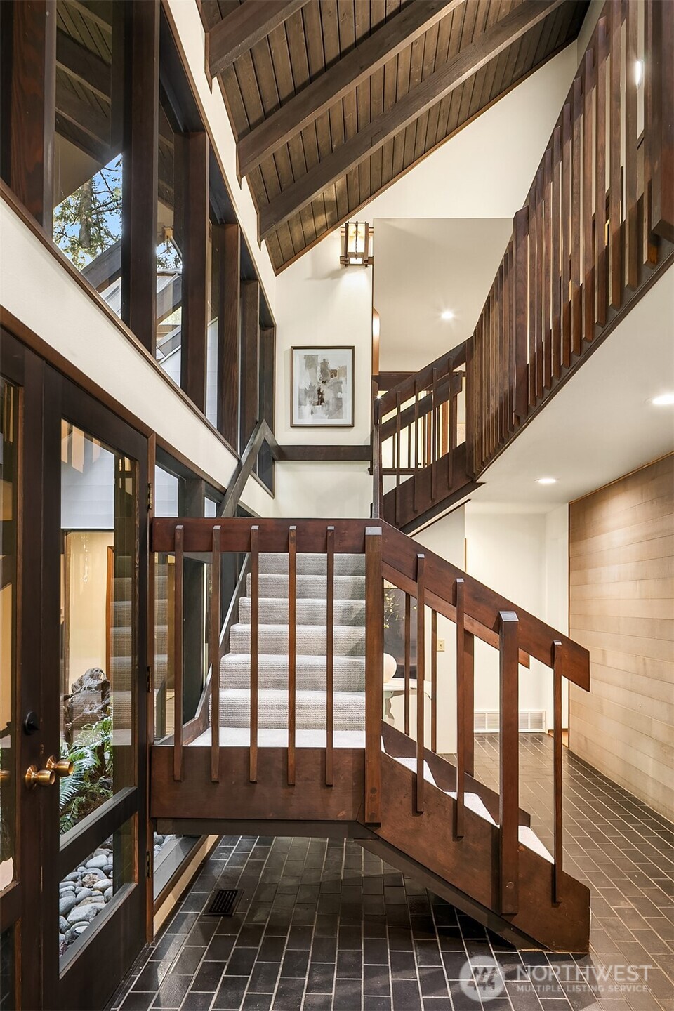 9027 SE 50th Street , Mercer Island, WA 98040