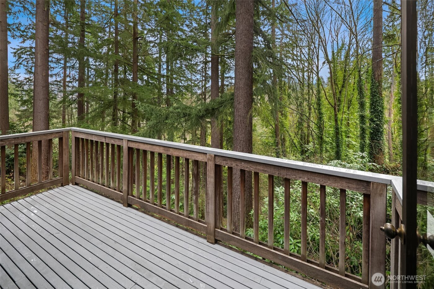 9027 SE 50th Street , Mercer Island, WA 98040