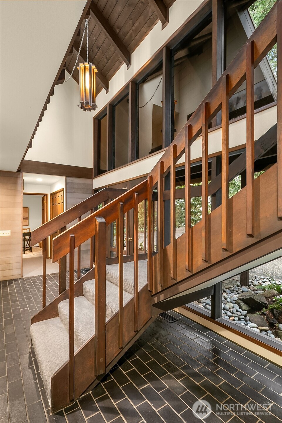 9027 SE 50th Street , Mercer Island, WA 98040