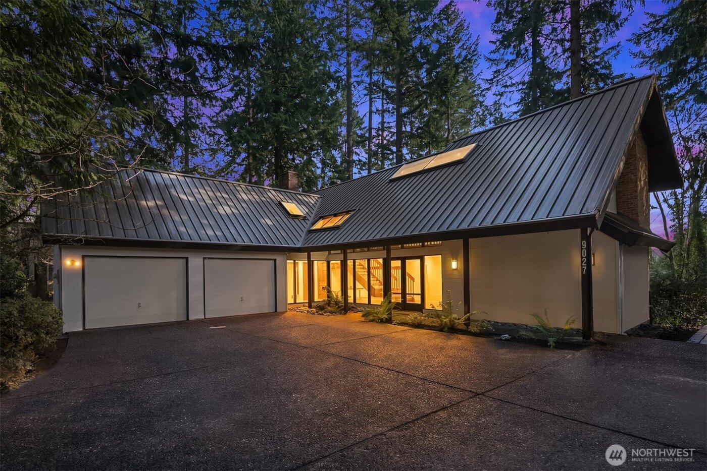 9027 SE 50th Street , Mercer Island, WA 98040