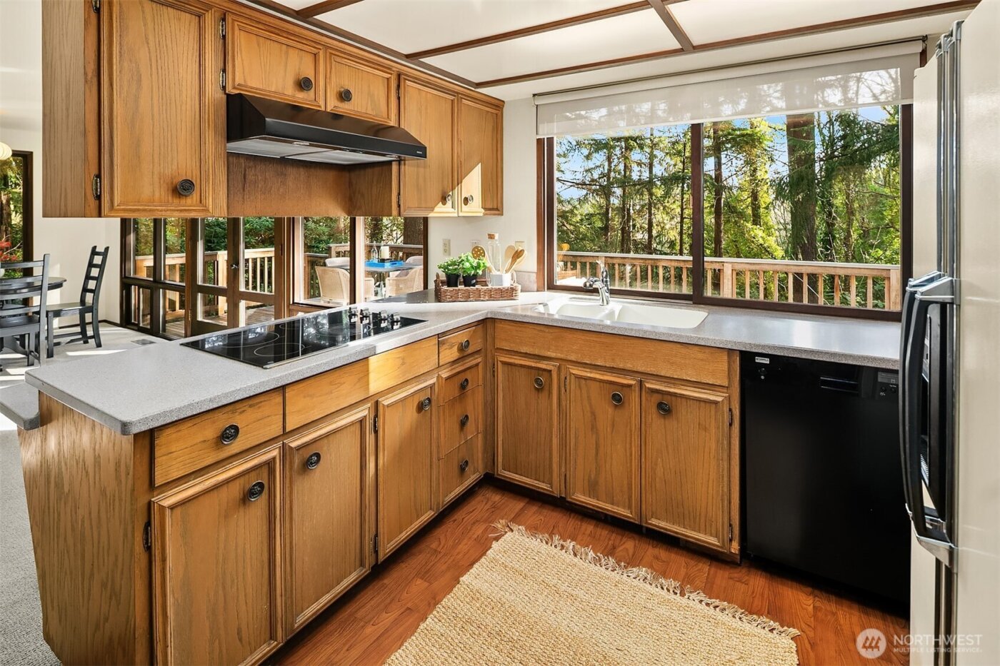 9027 SE 50th Street , Mercer Island, WA 98040