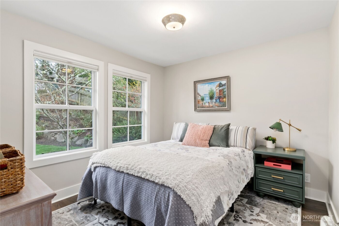 9604 44th Avenue SW, Seattle, WA 98136-2703