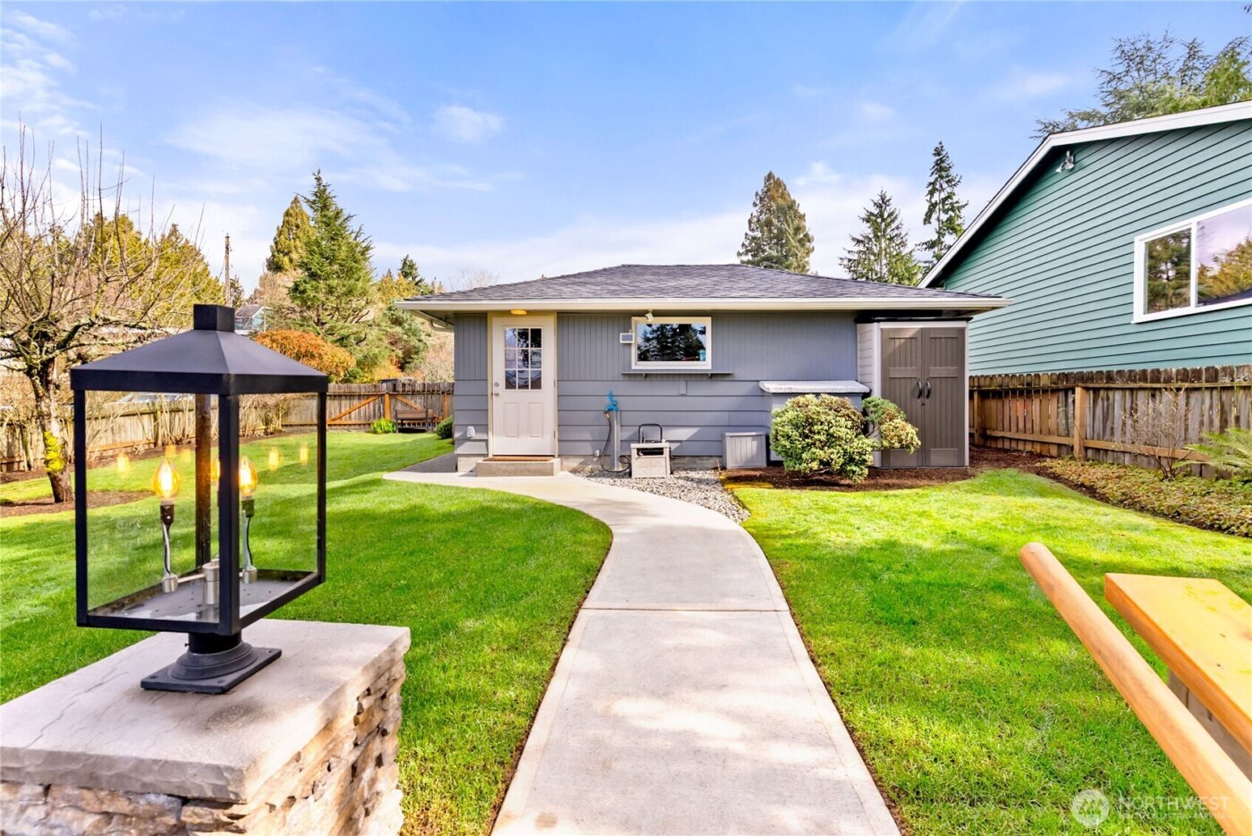 9604 44th Avenue SW, Seattle, WA 98136-2703