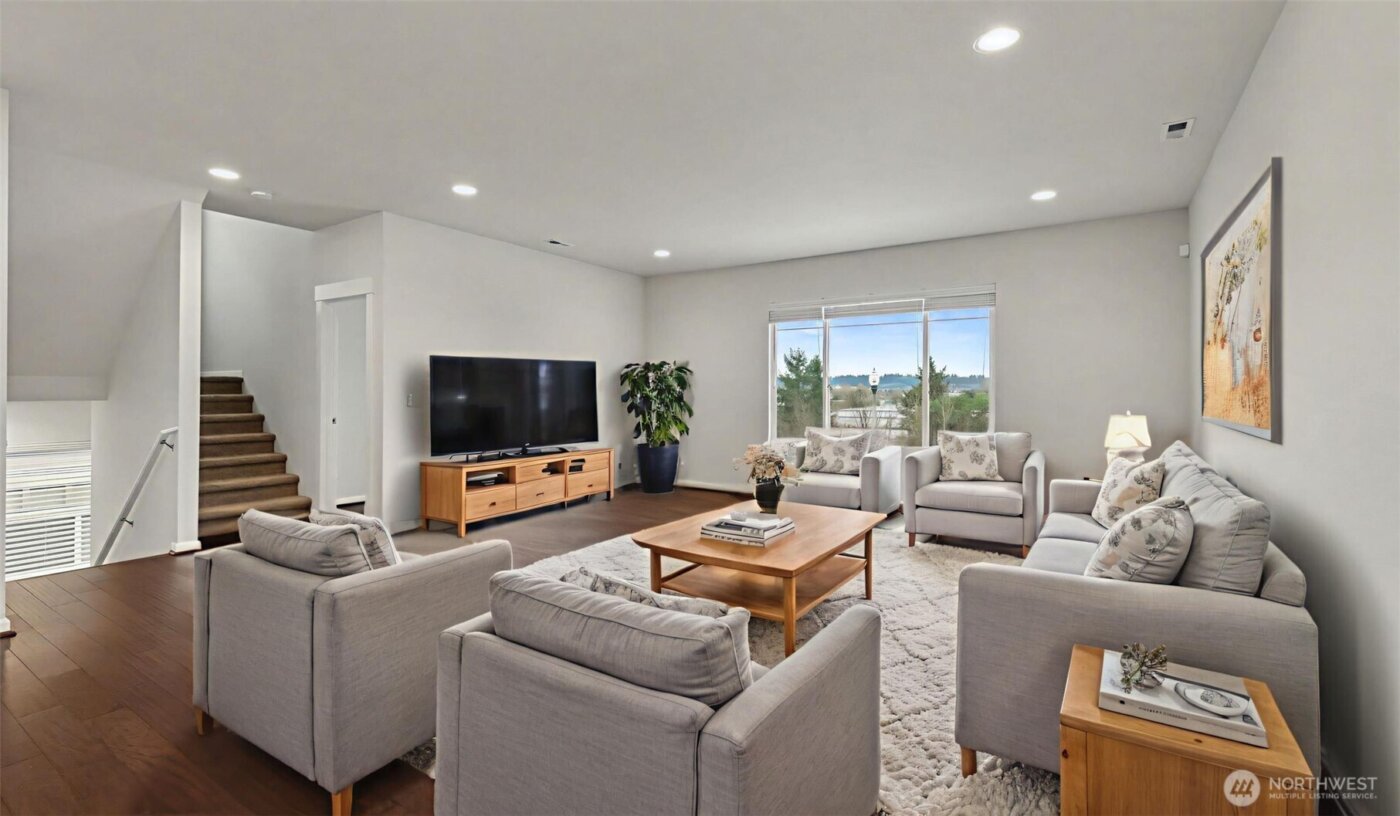 20024 90th Place S, Kent, WA 98031