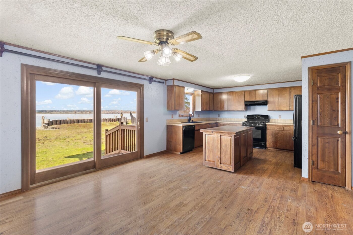 3447 Robertson Road , Bellingham, WA 98226