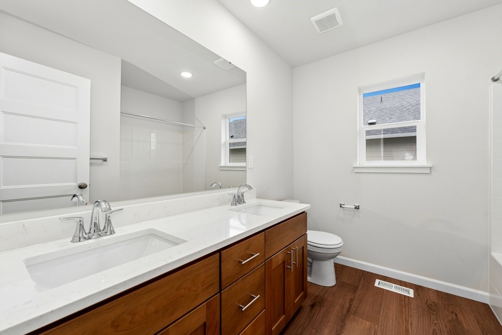 14744 88th Way SE #8, Yelm, WA 98597