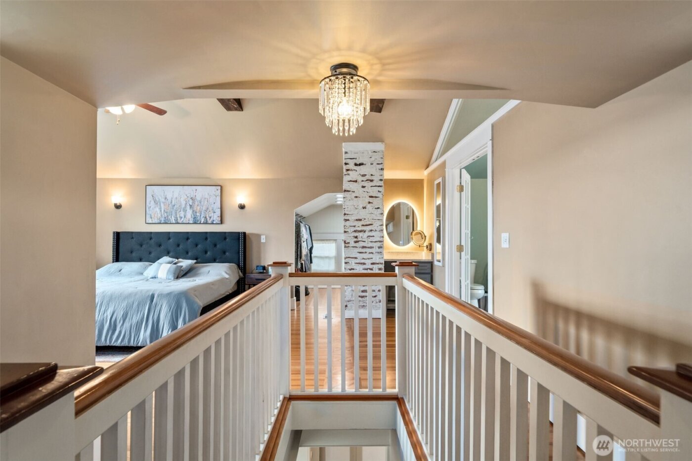 724 S Summit Avenue , Bremerton, WA 98312