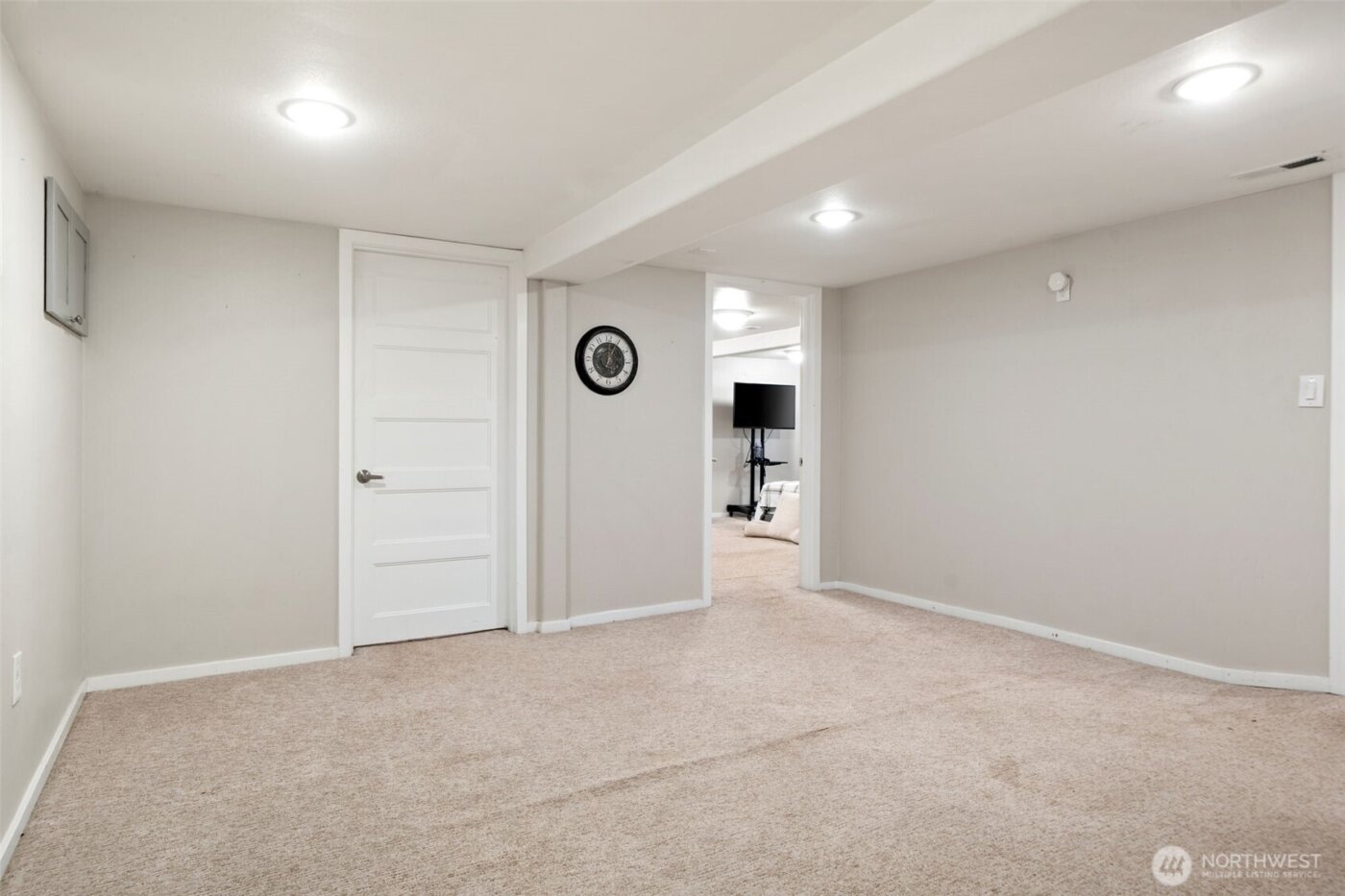 724 S Summit Avenue , Bremerton, WA 98312