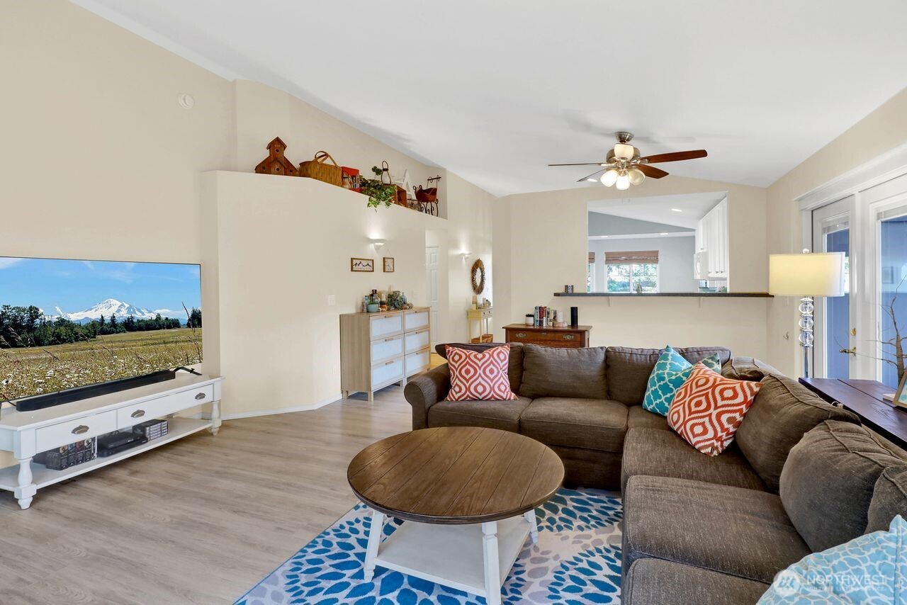 840 Nevada Street , Bellingham, WA 98229