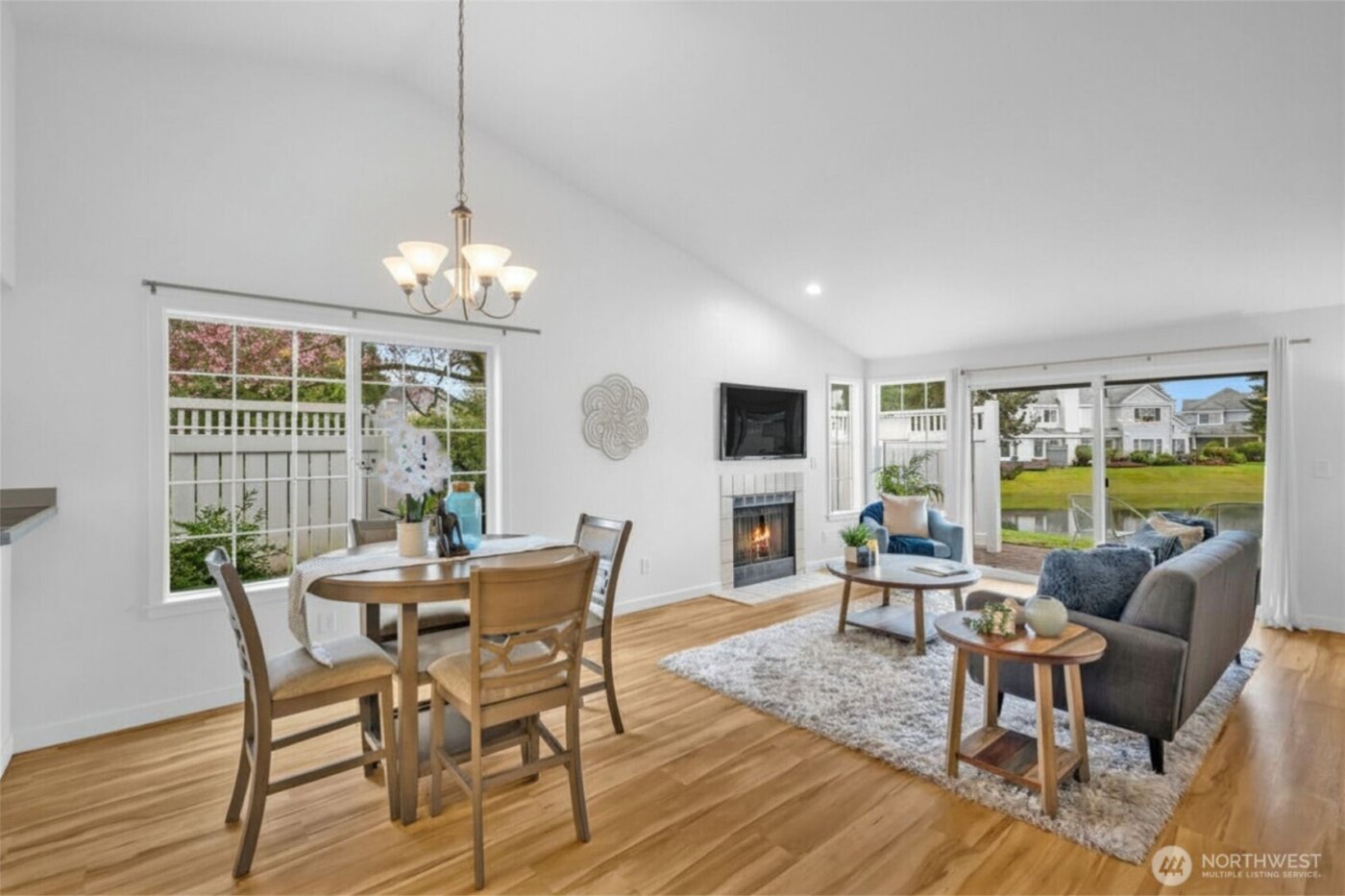 5736 S 238th Court #E1, Kent, WA 98032