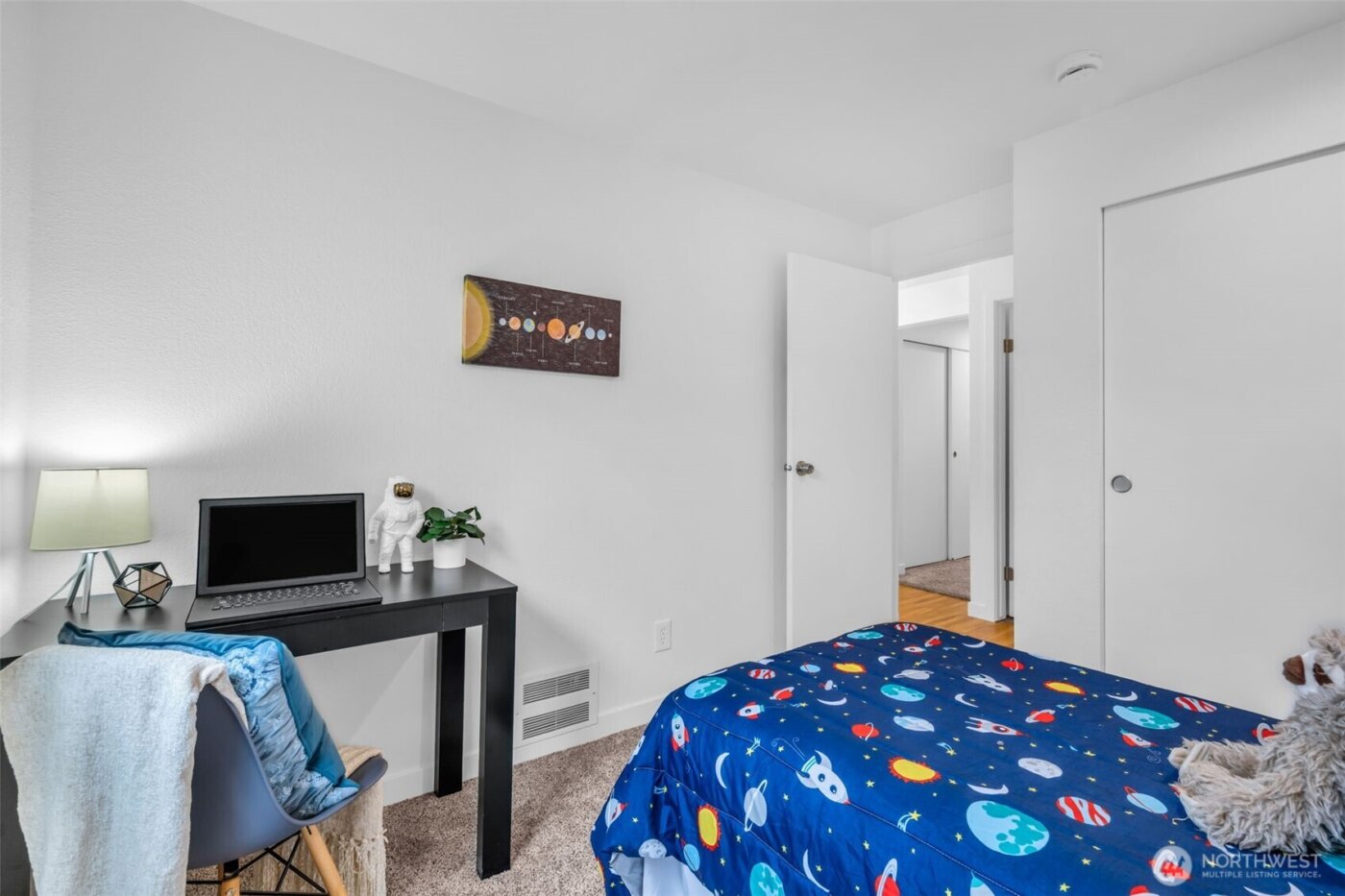 5736 S 238th Court #E1, Kent, WA 98032