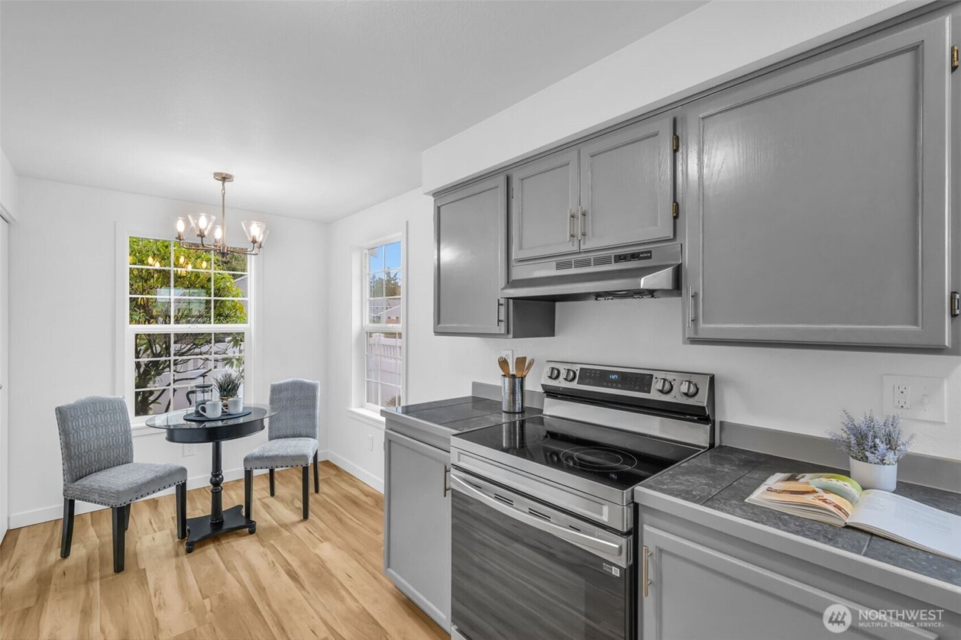 5736 S 238th Court #E1, Kent, WA 98032