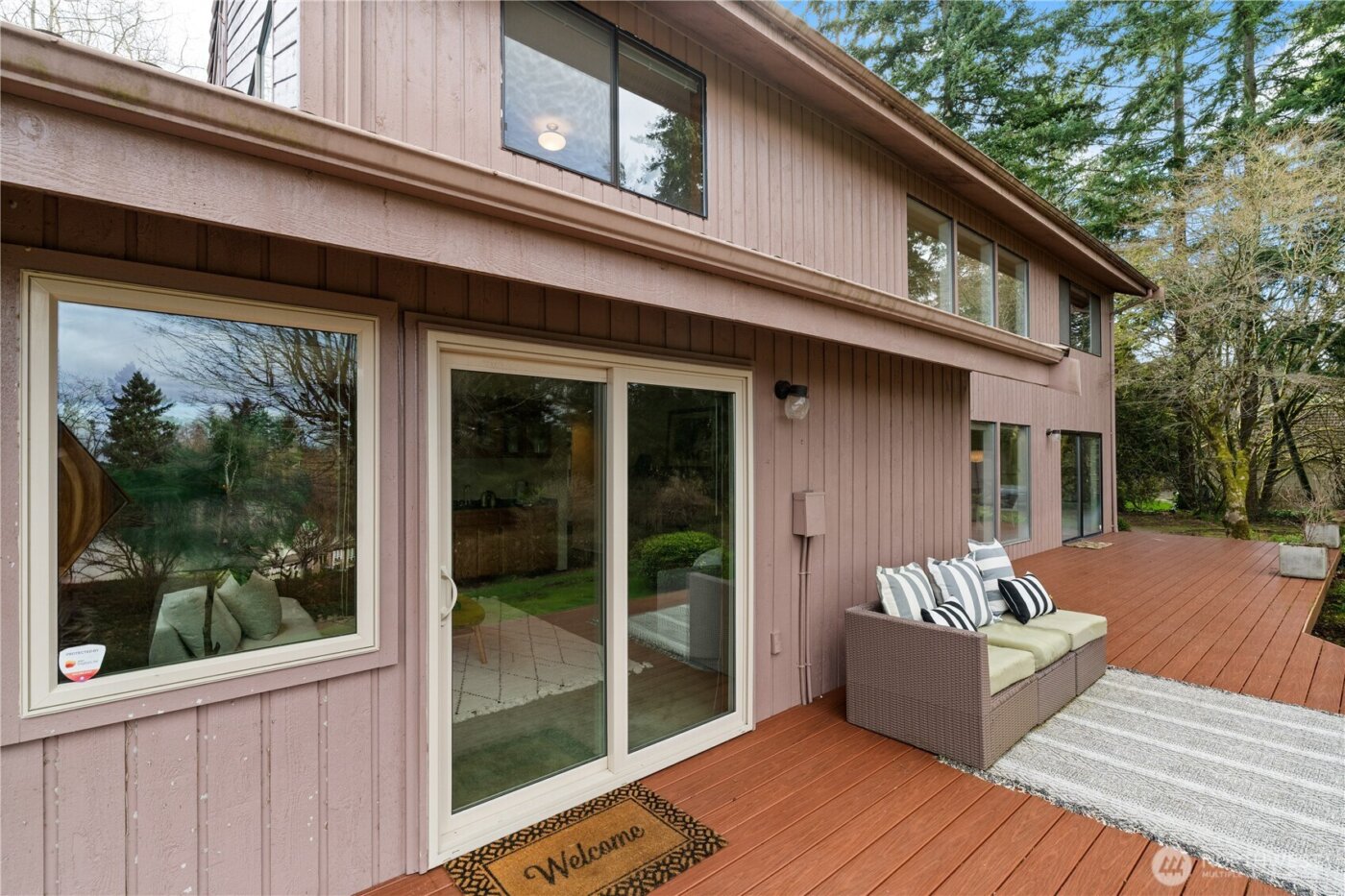 6008 Indian Trail NE, Tacoma, WA 98422