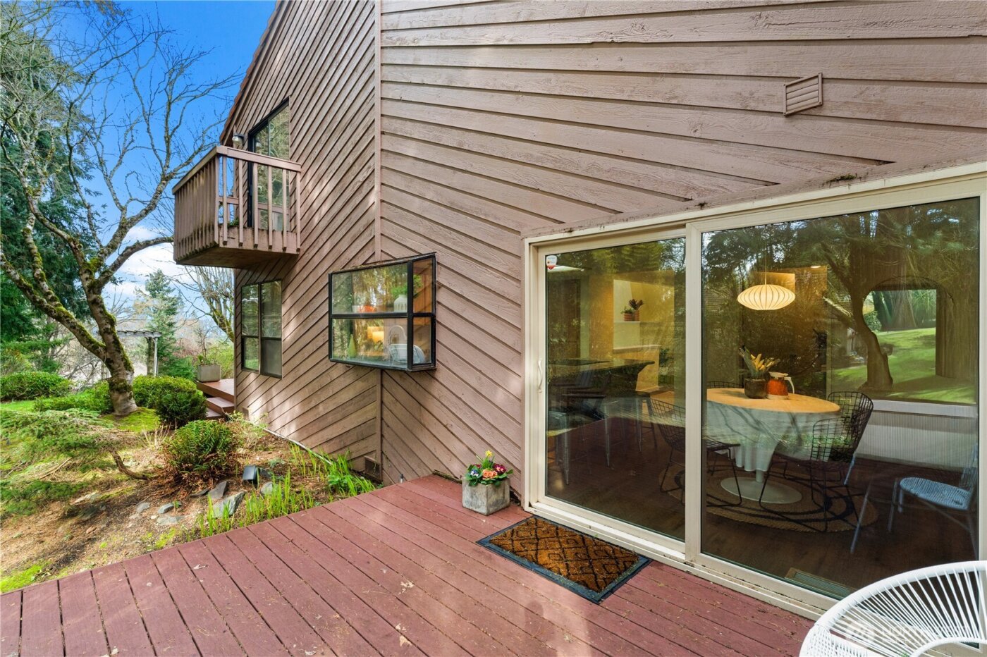 6008 Indian Trail NE, Tacoma, WA 98422