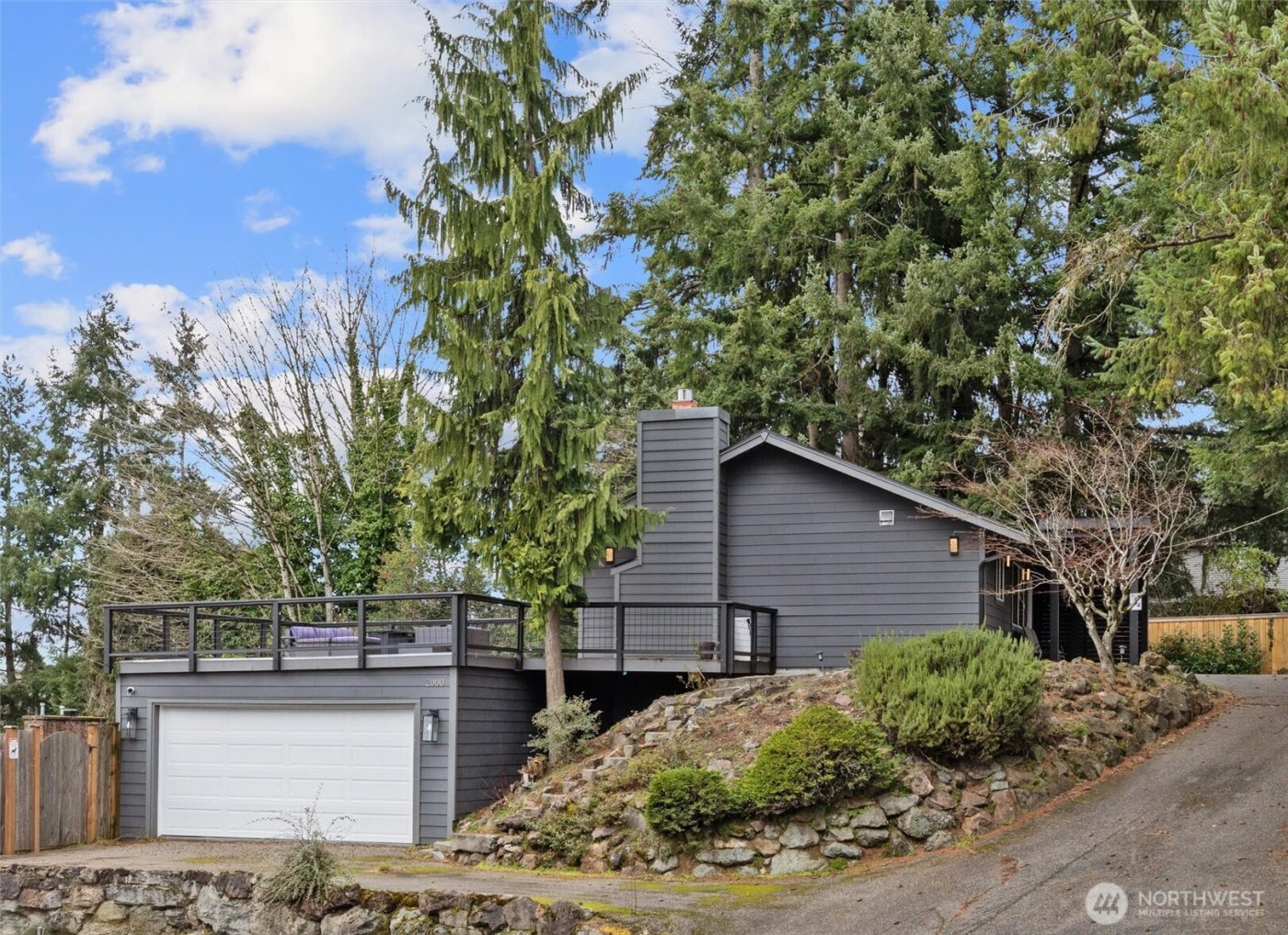 2000 NE 27th Street , Renton, WA 98056