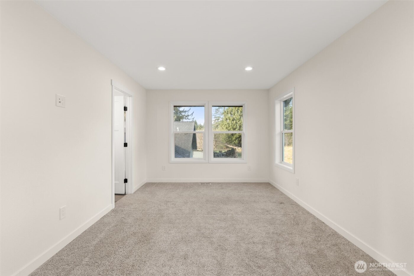 210 West Wishkah Road , Aberdeen, WA 98520