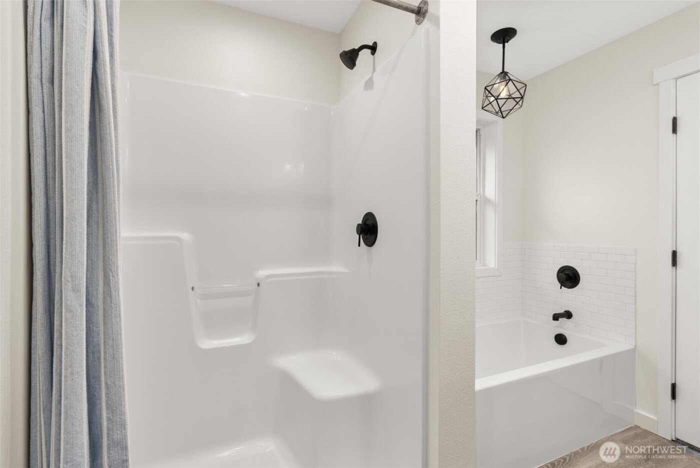 210 West Wishkah Road , Aberdeen, WA 98520