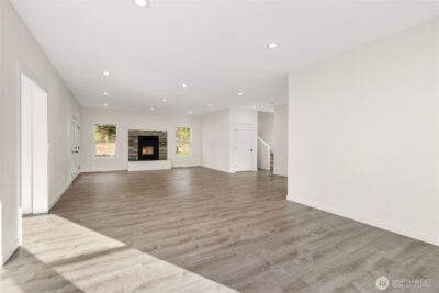 210 West Wishkah Road , Aberdeen, WA 98520 - Photo 3