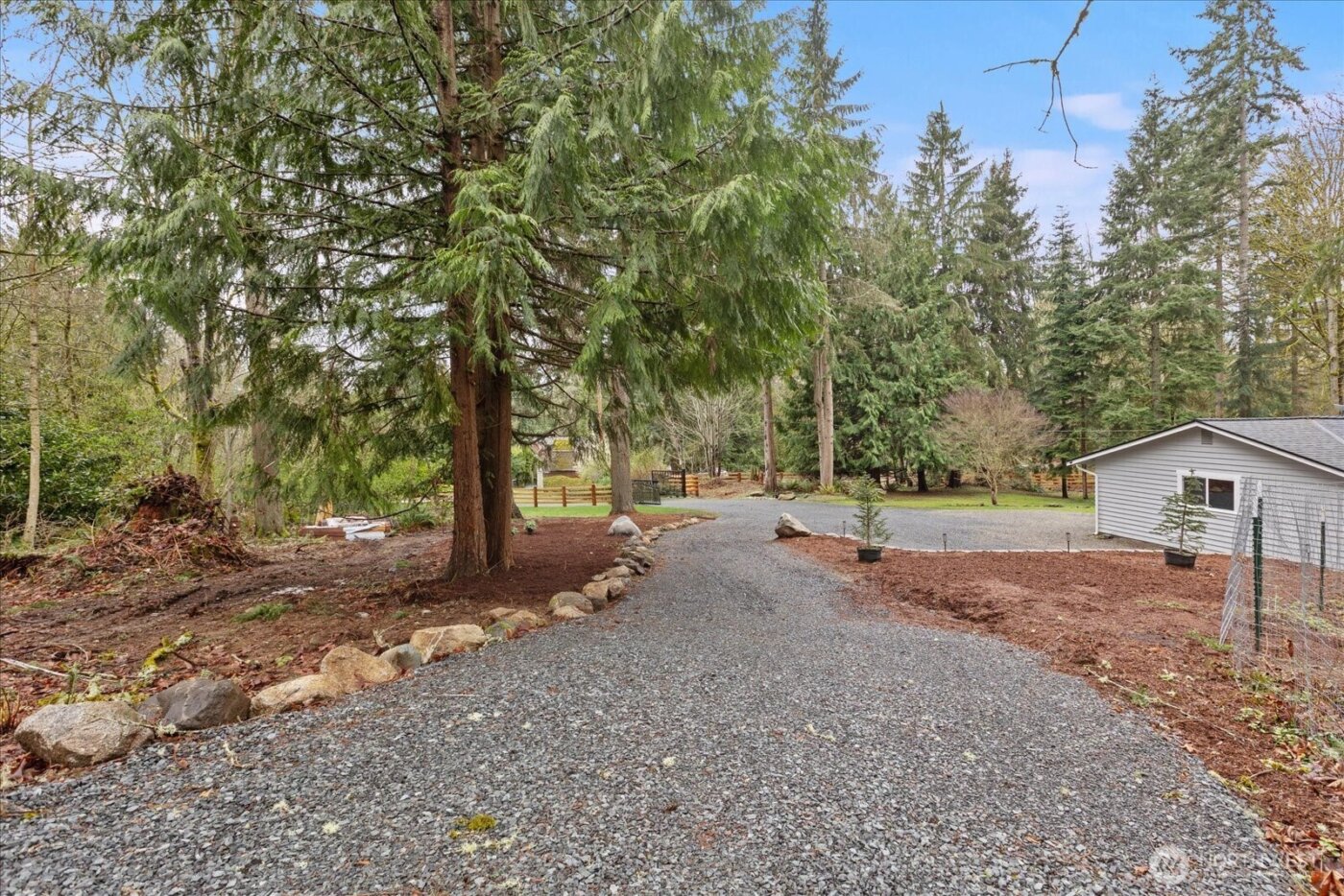 13425 N Echo Lake Road , Snohomish, WA 98296