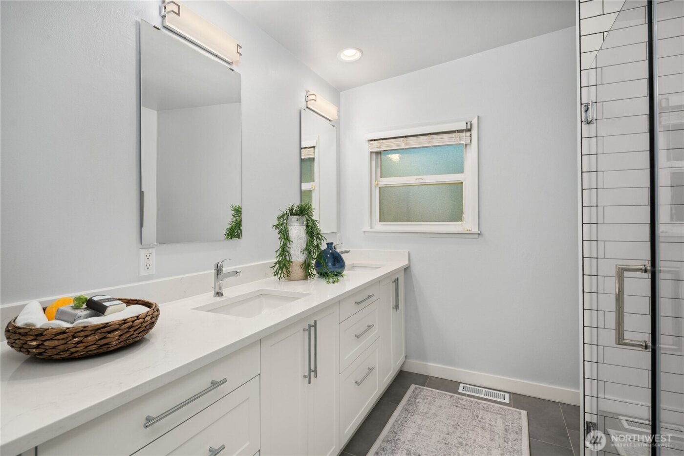 1744 127th Avenue SE, Bellevue, WA 98005